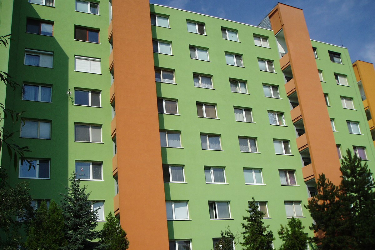 Maľovanie fasády bytových domov, Bratislava | pemtrade.sk