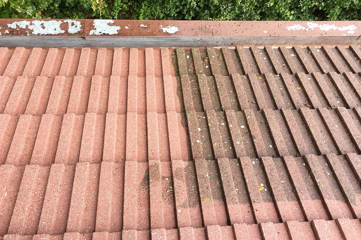 Špinavá strecha vs. vyčistená strecha | pemtrade.sk